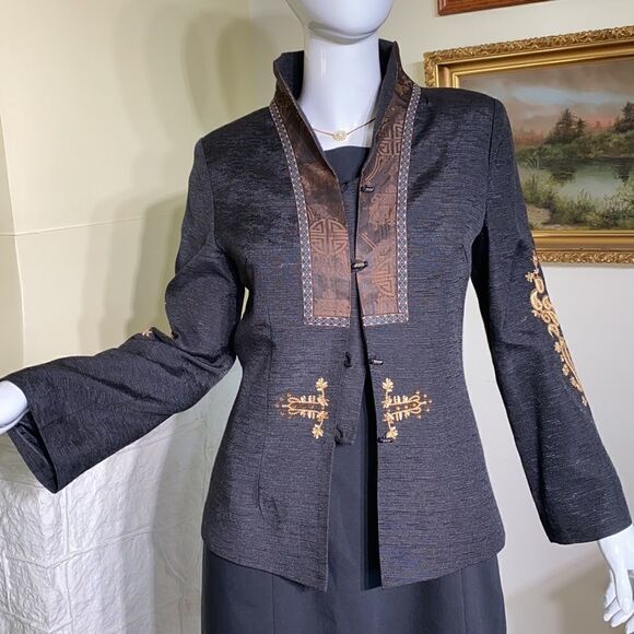 OCHI Vancouver Modern Classic Embroidered Cocktail Jacket - Picture 6 of 16